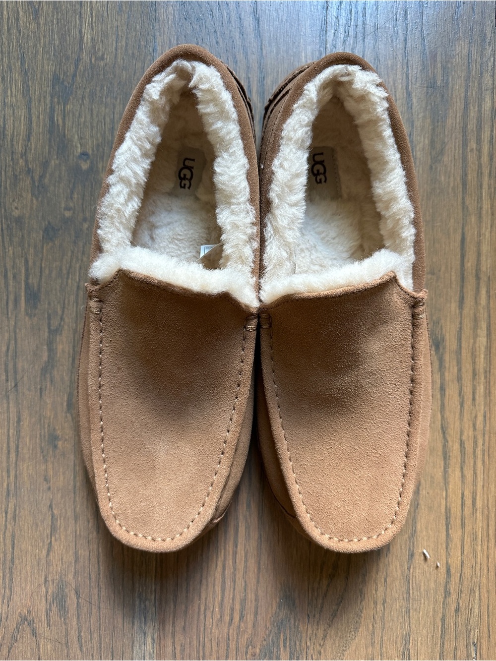 UGG Men’s Chestnut Suede Shearling-Lined Slippers size 13